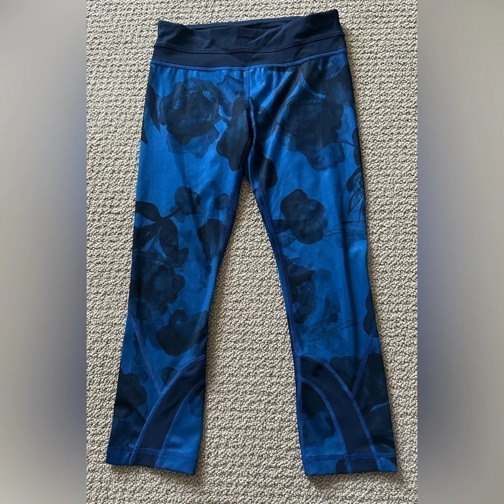 Lululemon Inky Floral Inspire crop leggings